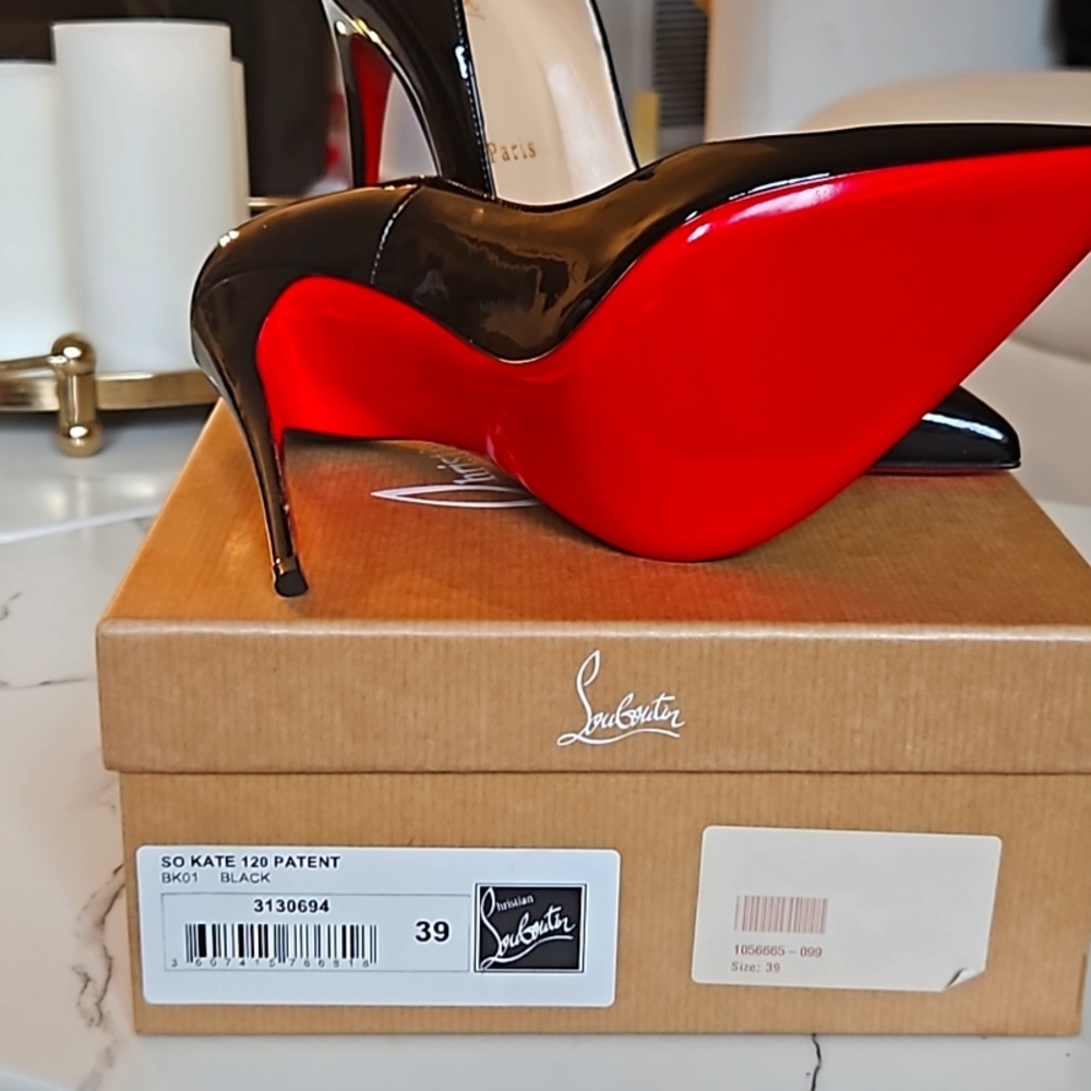 Christian Louboutin So Kate Black Patent heels